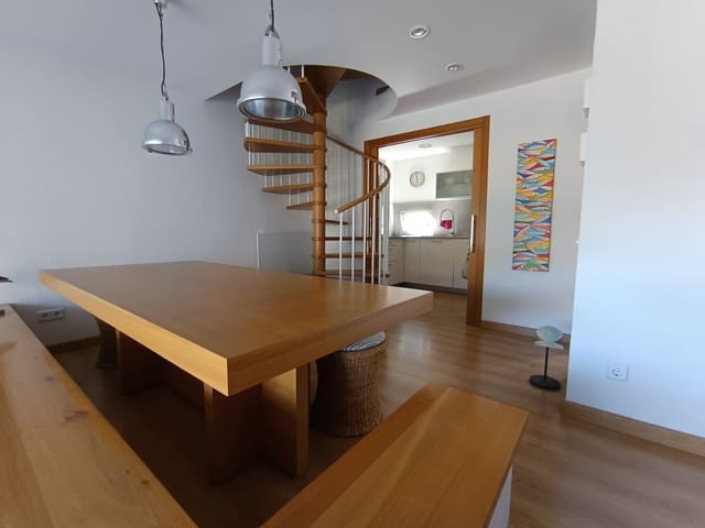 3 sovrum Takvåning till salu i Tossa de Mar med garage - 329 000 € (Ref: 9379607)