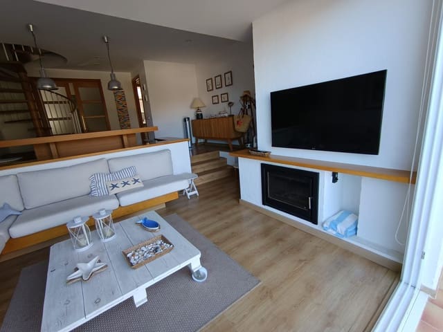 3 sovrum Takvåning till salu i Tossa de Mar med garage - 329 000 € (Ref: 9379607)