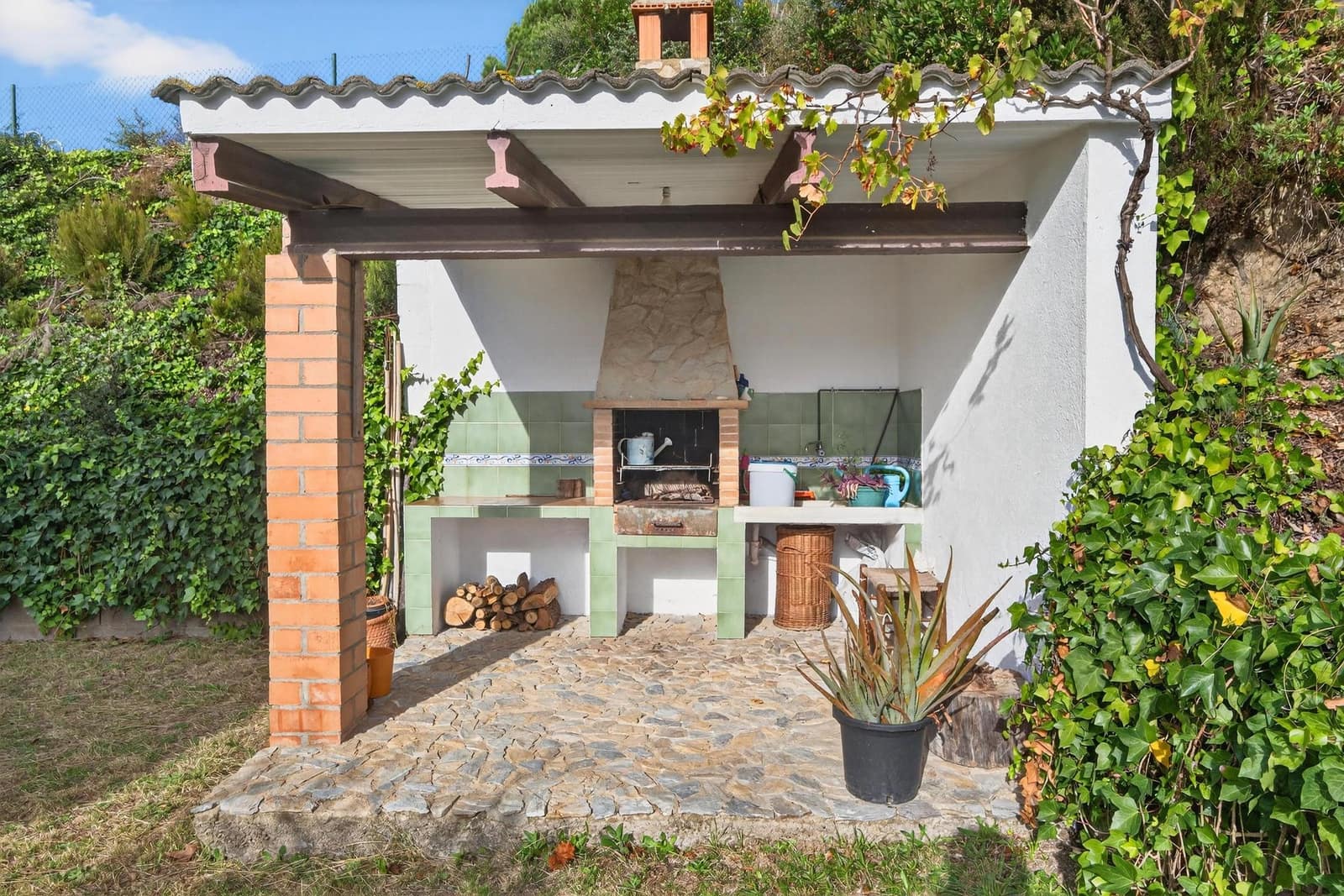 4 soverom Villa til salgs i Lloret de Mar med garasje - € 325 000 (Ref: 9400158)