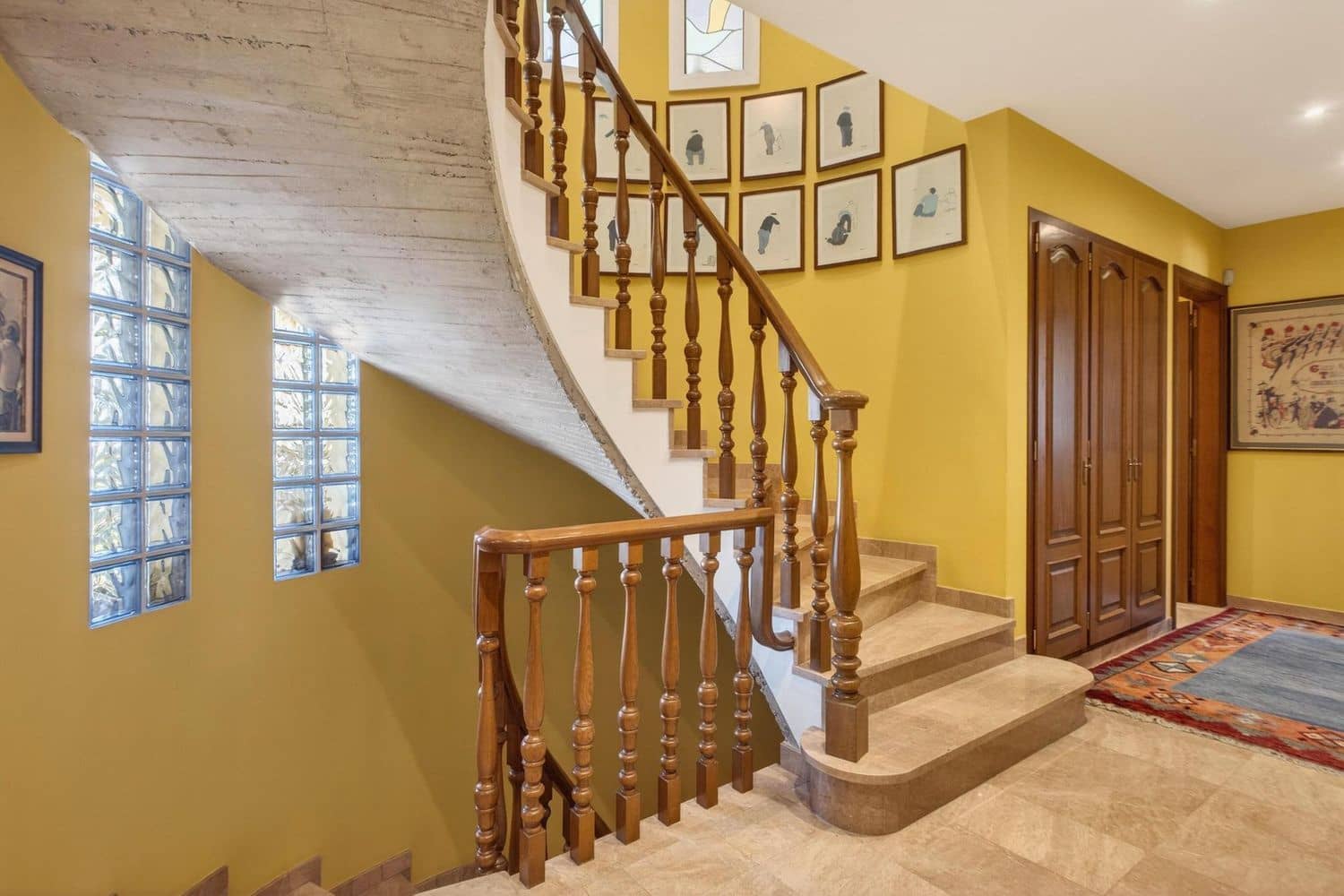 5 Zimmer Villa zu verkaufen in Sils mit Pool Garage - 740.000 € (Ref: 9494853)