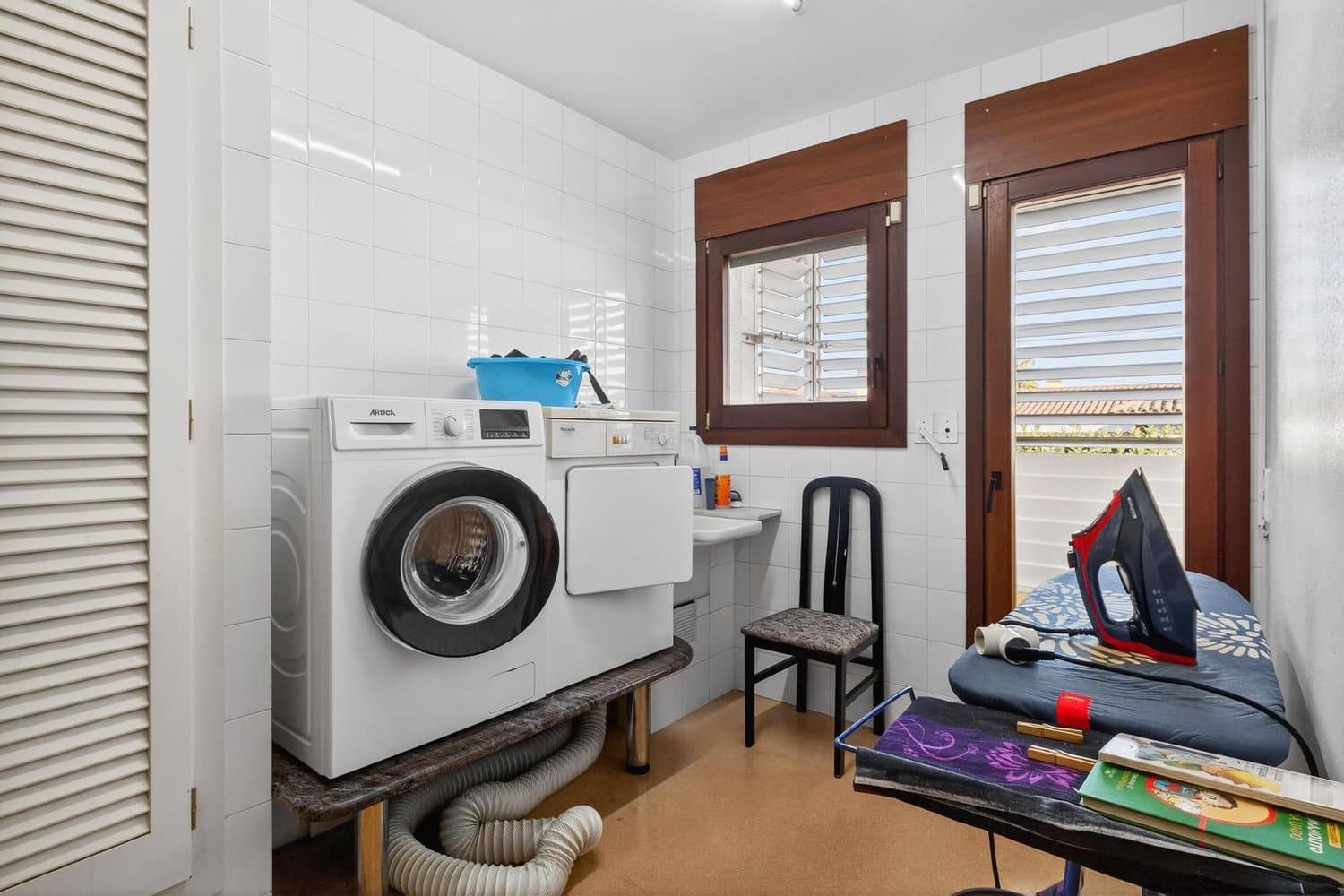 5 Zimmer Villa zu verkaufen in Sils mit Pool Garage - 740.000 € (Ref: 9494853)