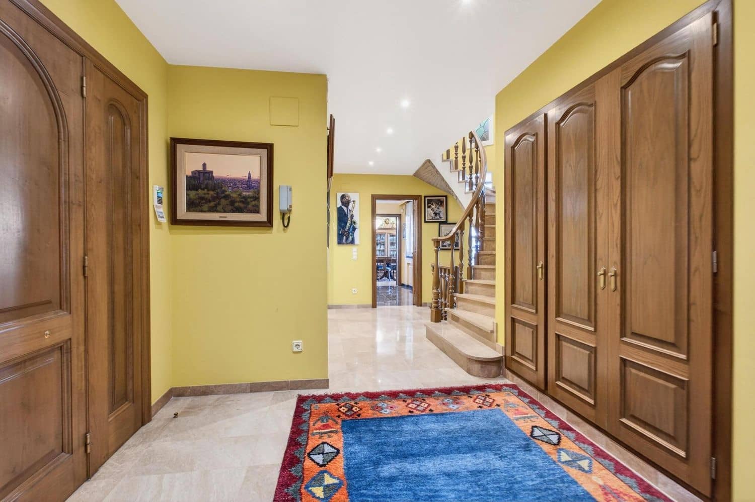 5 Zimmer Villa zu verkaufen in Sils mit Pool Garage - 740.000 € (Ref: 9494853)