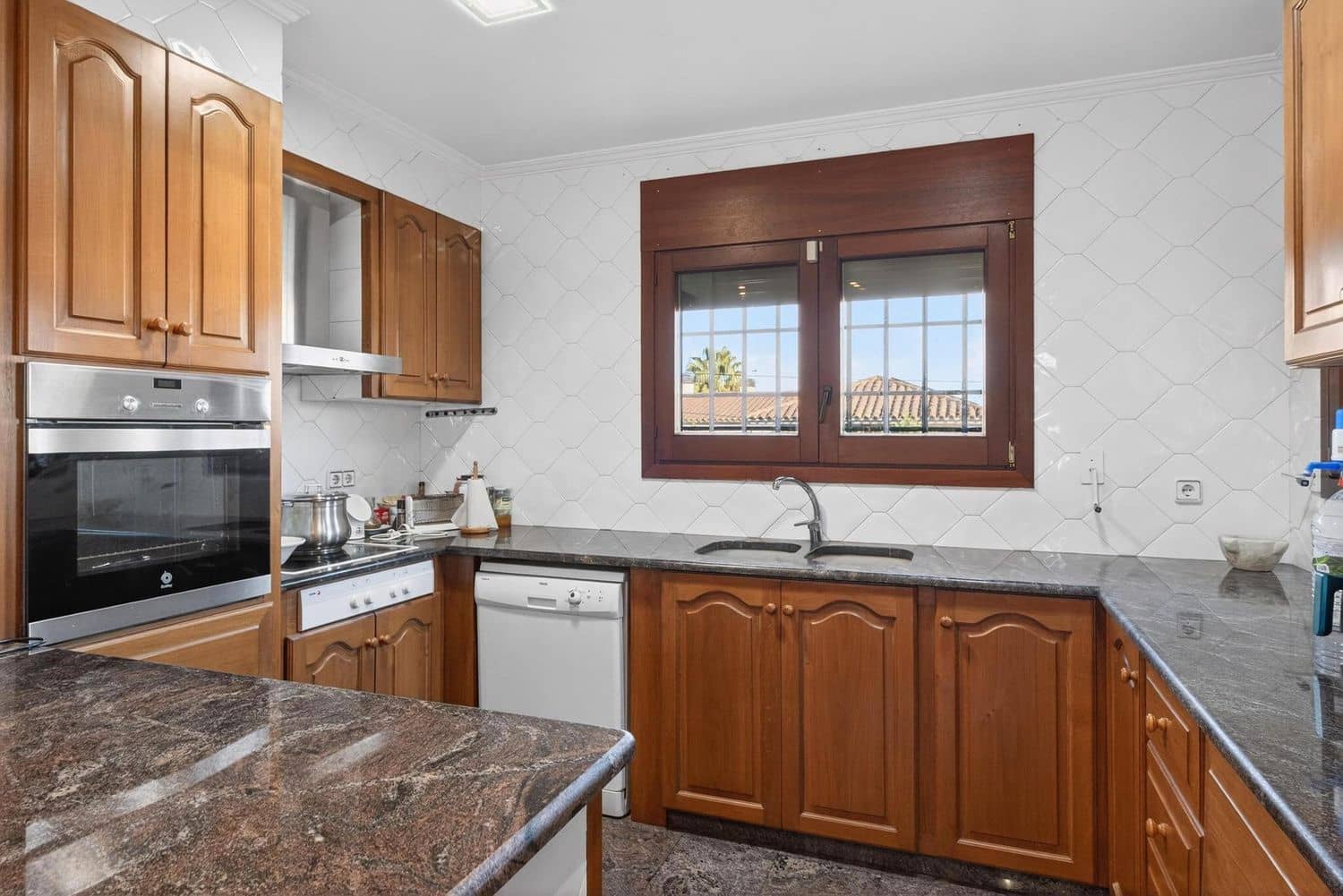 5 Zimmer Villa zu verkaufen in Sils mit Pool Garage - 740.000 € (Ref: 9494853)