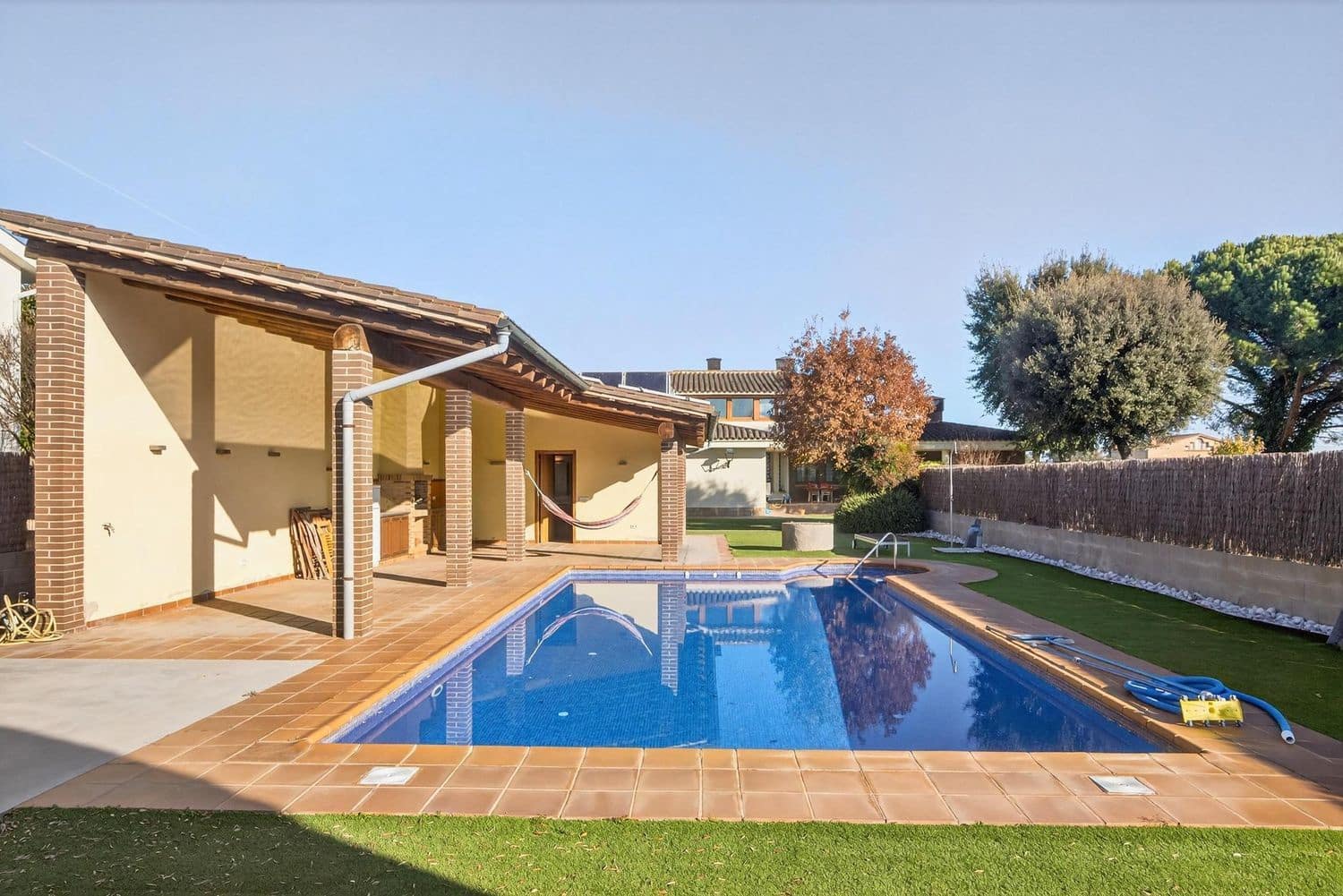 5 Zimmer Villa zu verkaufen in Sils mit Pool Garage - 740.000 € (Ref: 9494853)