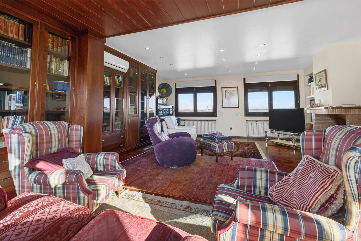 5 Zimmer Villa zu verkaufen in Sils mit Pool Garage - 740.000 € (Ref: 9494853)