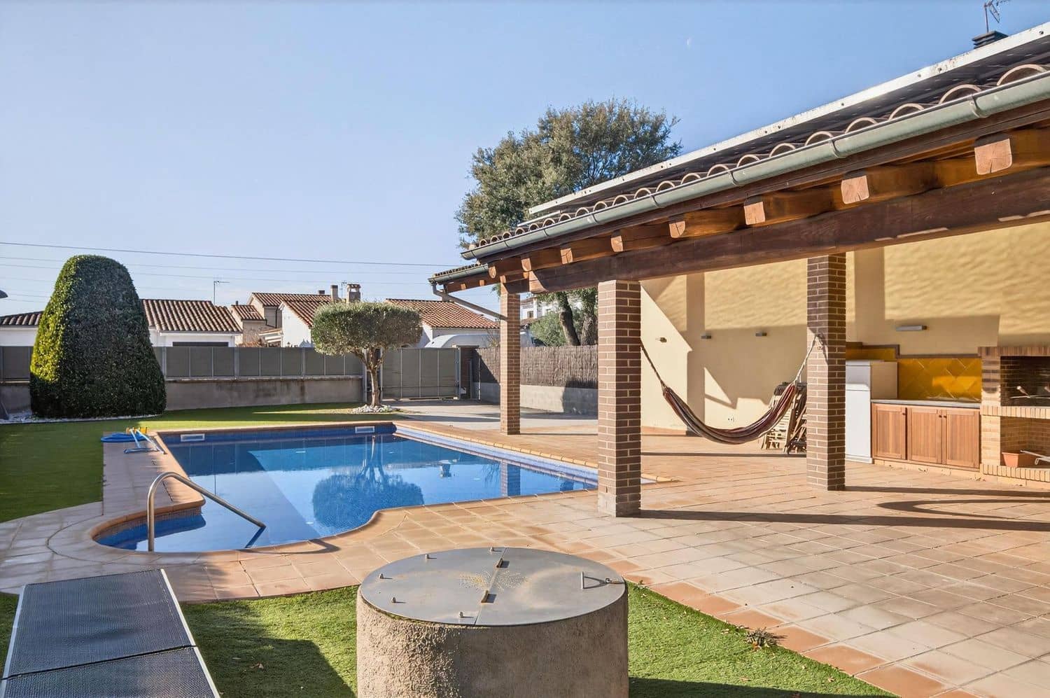 5 Zimmer Villa zu verkaufen in Sils mit Pool Garage - 740.000 € (Ref: 9494853)