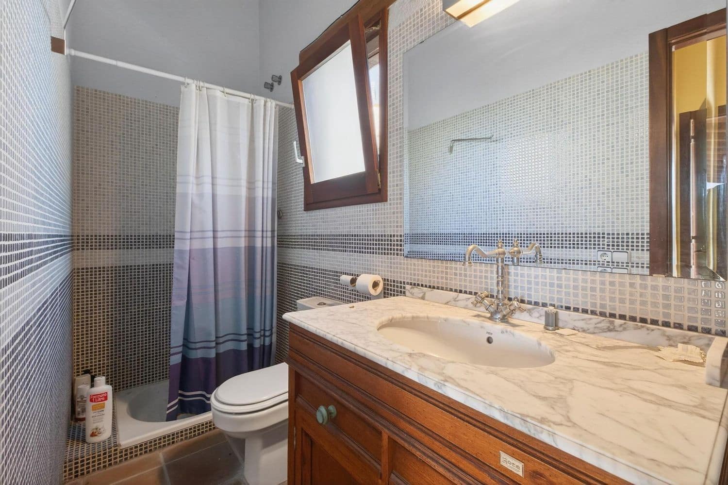 5 Zimmer Villa zu verkaufen in Sils mit Pool Garage - 740.000 € (Ref: 9494853)