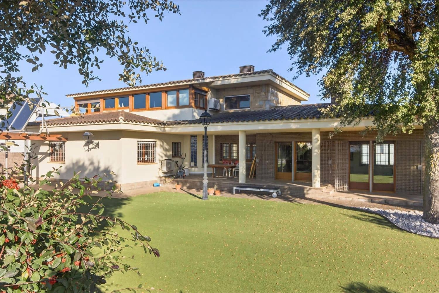 5 Zimmer Villa zu verkaufen in Sils mit Pool Garage - 740.000 € (Ref: 9494853)