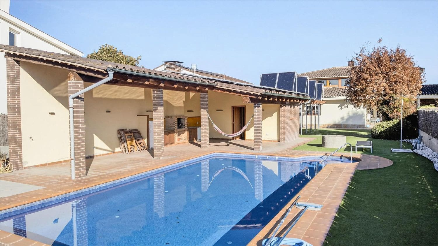 5 Zimmer Villa zu verkaufen in Sils mit Pool Garage - 740.000 € (Ref: 9494853)