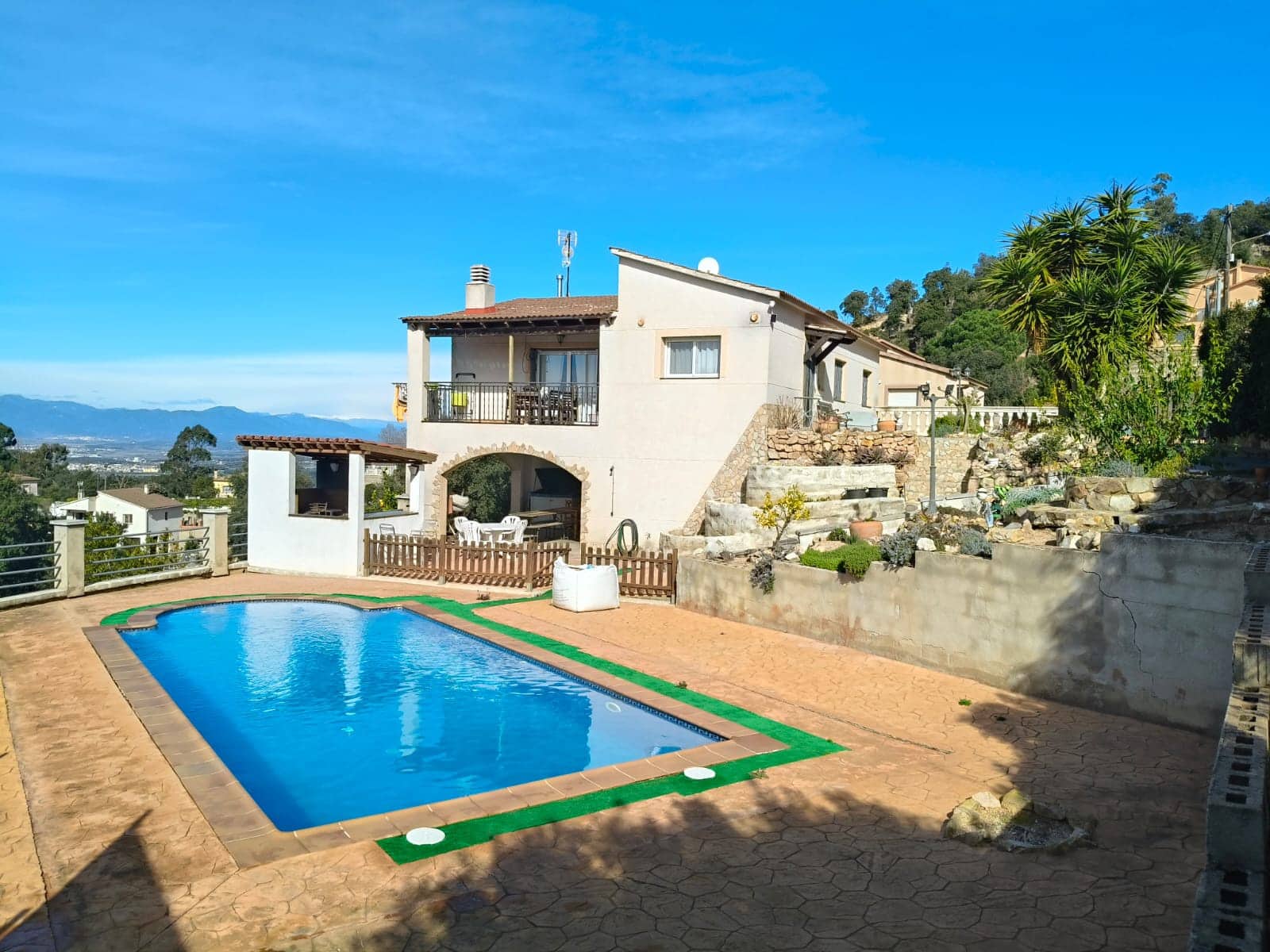 4 soveværelse Villa til salg i Vidreres - € 360.000 (Ref: 9606289)