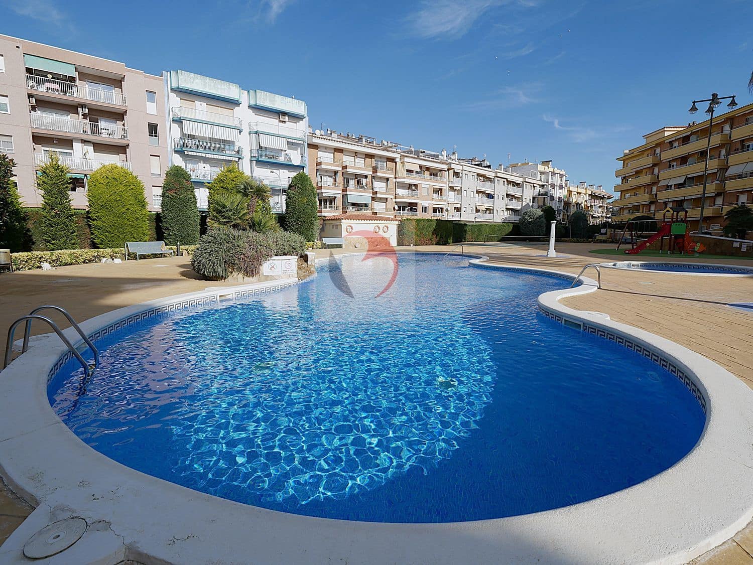 2 slaapkamer Appartement te koop in Blanes met zwembad - € 258.000 (Ref: 9622660)