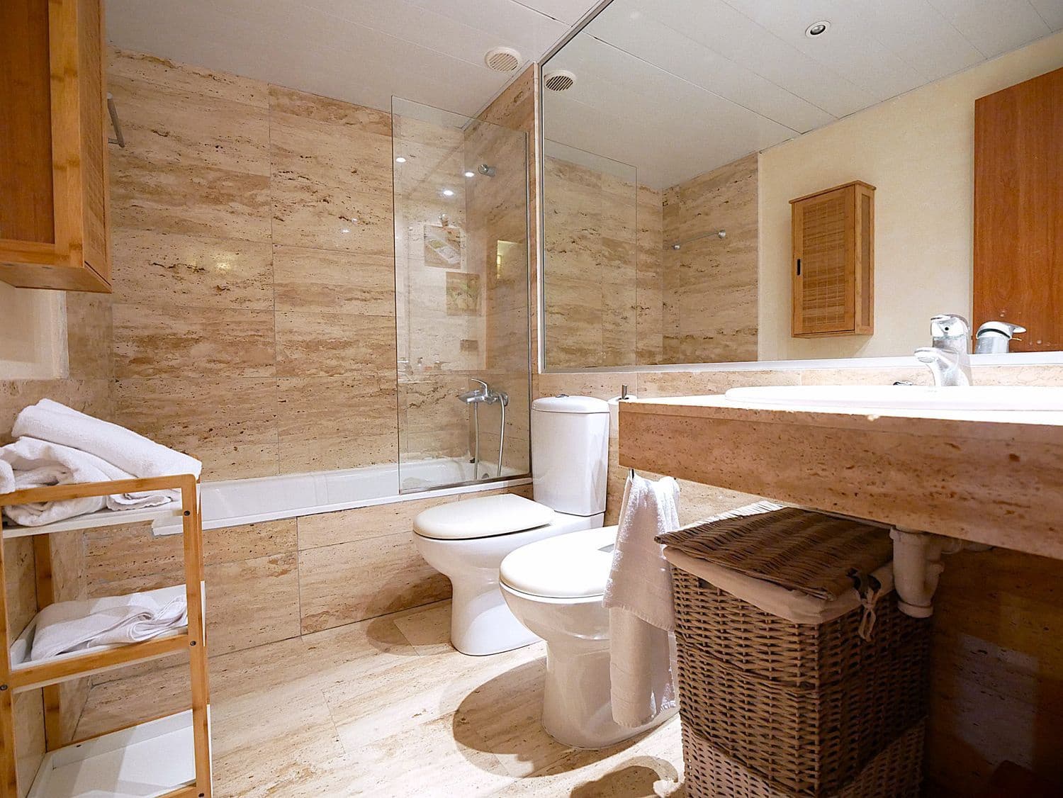 2 bedroom Apartment for sale in Blanes with pool - € 255,000 (Ref: 9699921)