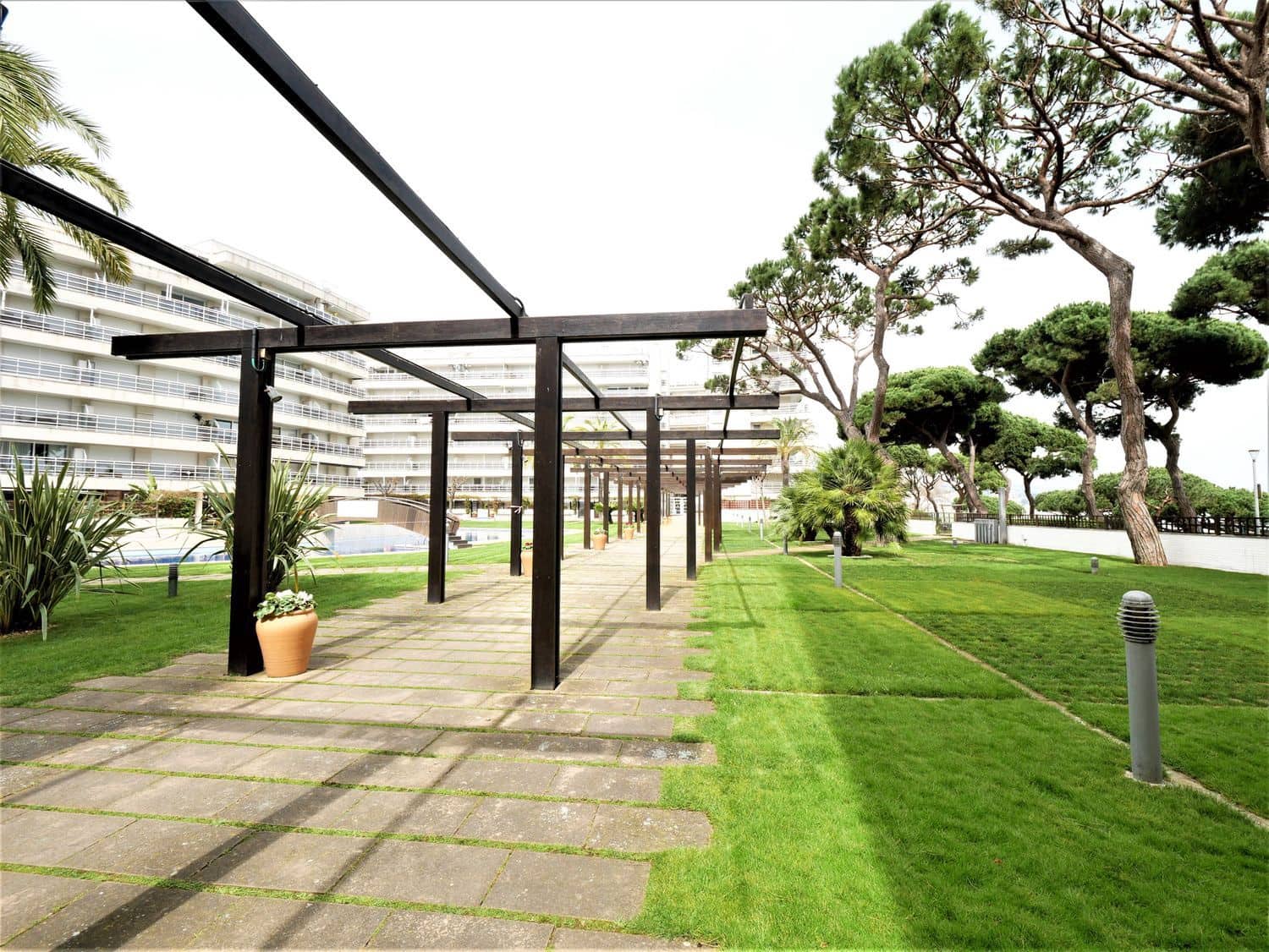 2 bedroom Apartment for sale in Blanes with pool - € 255,000 (Ref: 9699921)