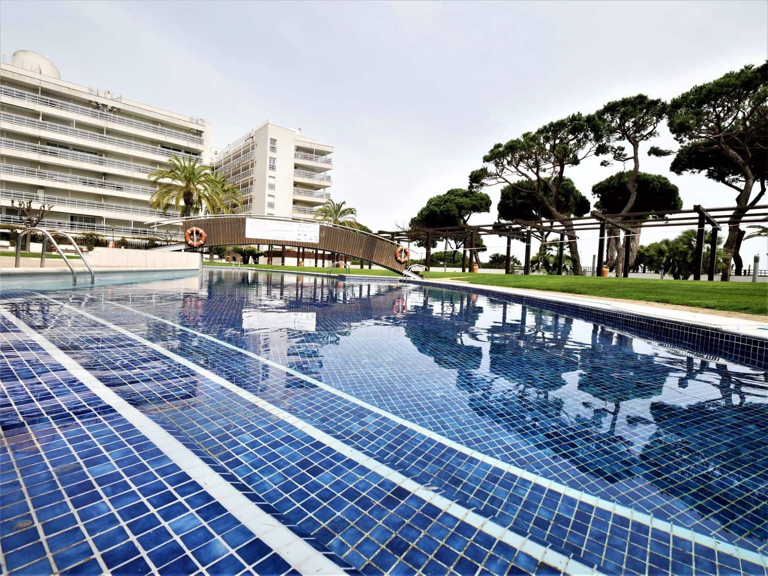 2 bedroom Apartment for sale in Blanes with pool - € 255,000 (Ref: 9699921)
