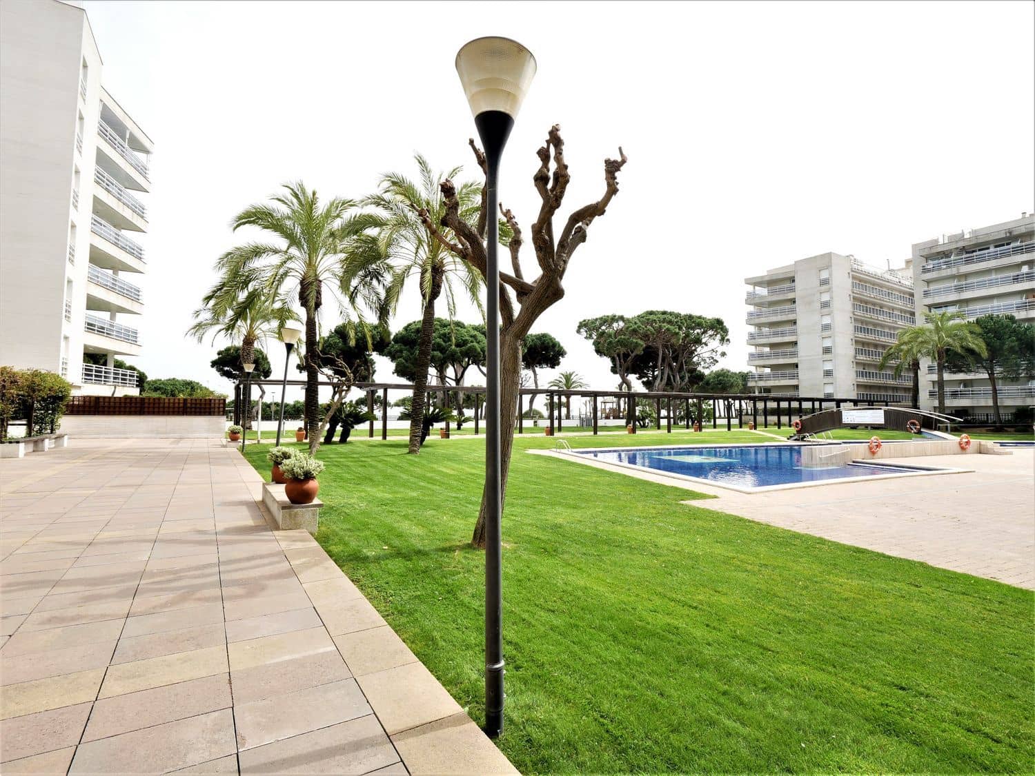 2 bedroom Apartment for sale in Blanes with pool - € 255,000 (Ref: 9699921)