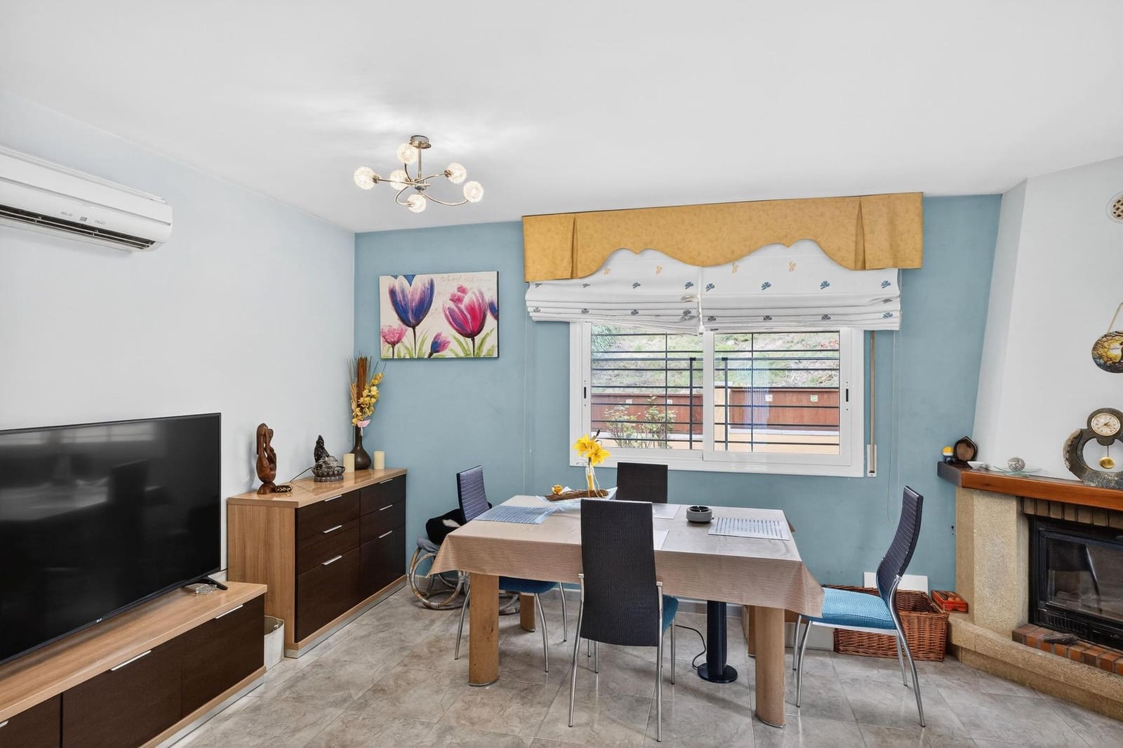 3 bedroom Villa for sale in Lloret de Mar with pool garage - € 290,000 (Ref: 9709195)