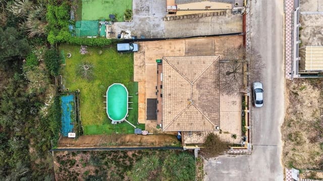 3 camera da letto Villa in vendita in Lloret de Mar con piscina garage - 290.000 € (Rif: 9709195)