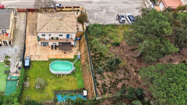 3 camera da letto Villa in vendita in Lloret de Mar con piscina garage - 290.000 € (Rif: 9709195)