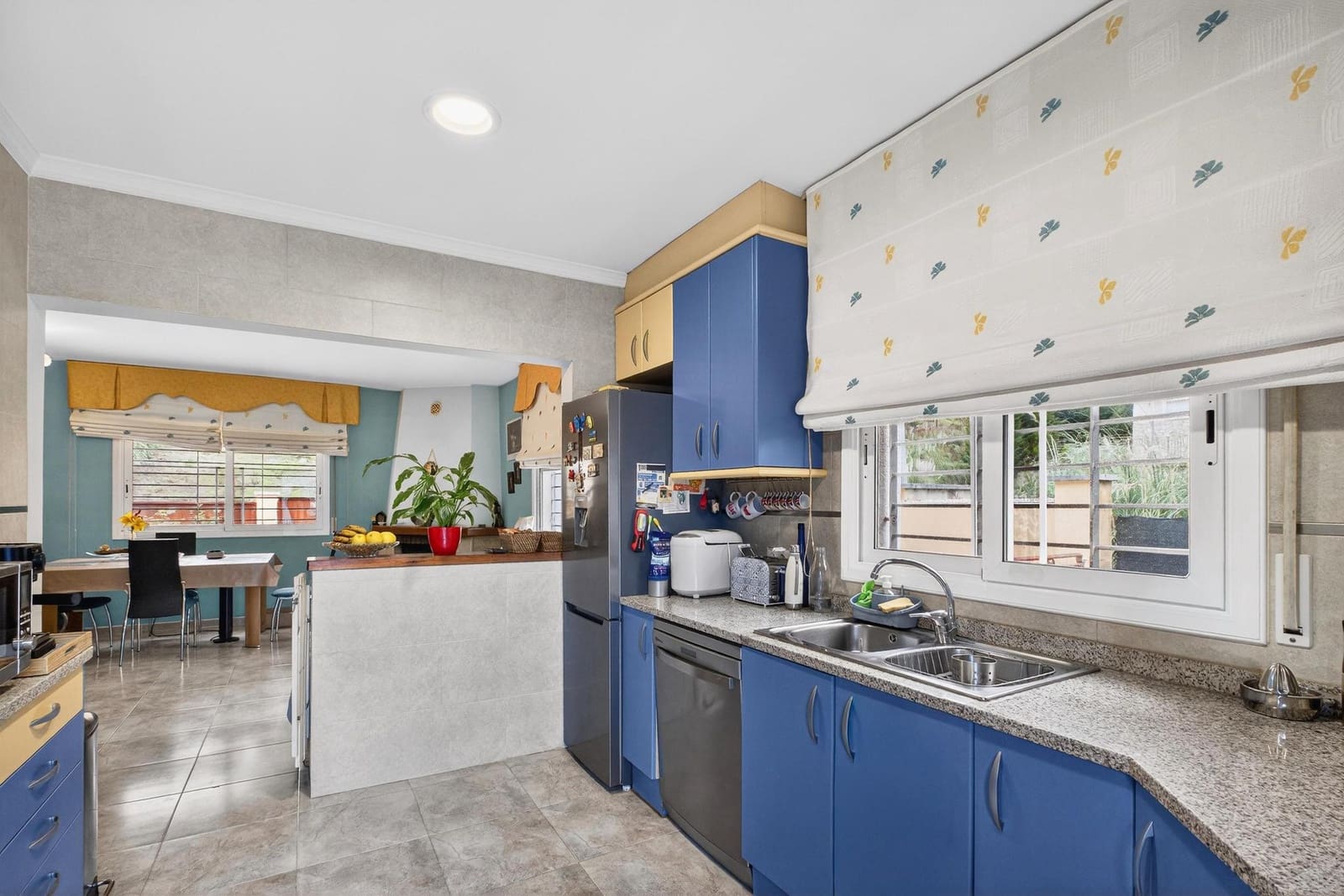 3 bedroom Villa for sale in Lloret de Mar with pool garage - € 290,000 (Ref: 9709195)