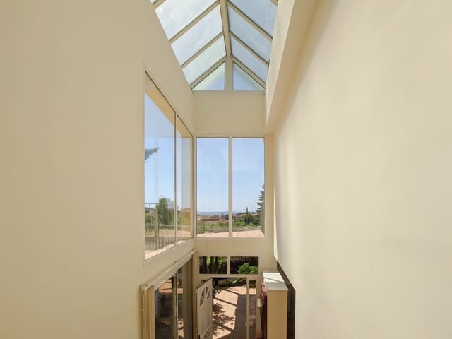 7 quarto Moradia para venda em Blanes com piscina garagem - 749 000 € (Ref: 9805258)