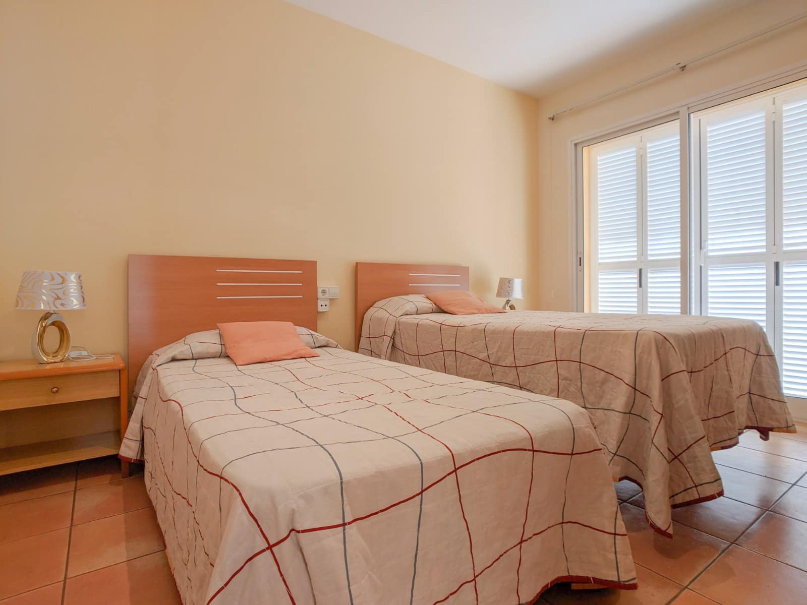 7 quarto Moradia para venda em Blanes com piscina garagem - 749 000 € (Ref: 9805258)