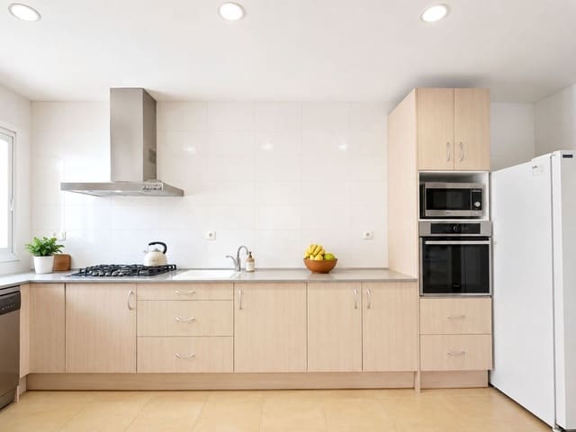 3 chambre Villa/Maison à vendre à Blanes - 235 000 € (Ref: 9829450)