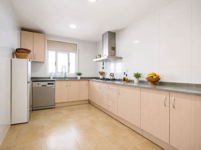 3 chambre Villa/Maison à vendre à Blanes - 235 000 € (Ref: 9829450)