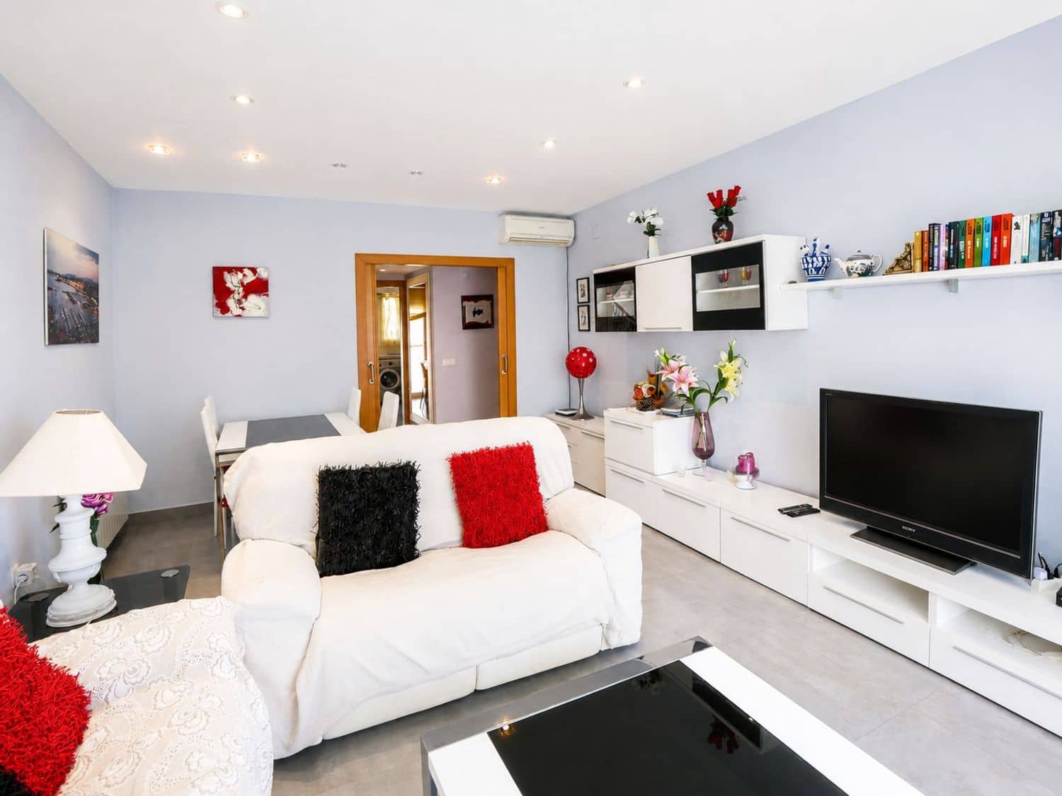 2 bedroom Apartment for sale in Blanes with pool garage - € 385,000 (Ref: 9861164)