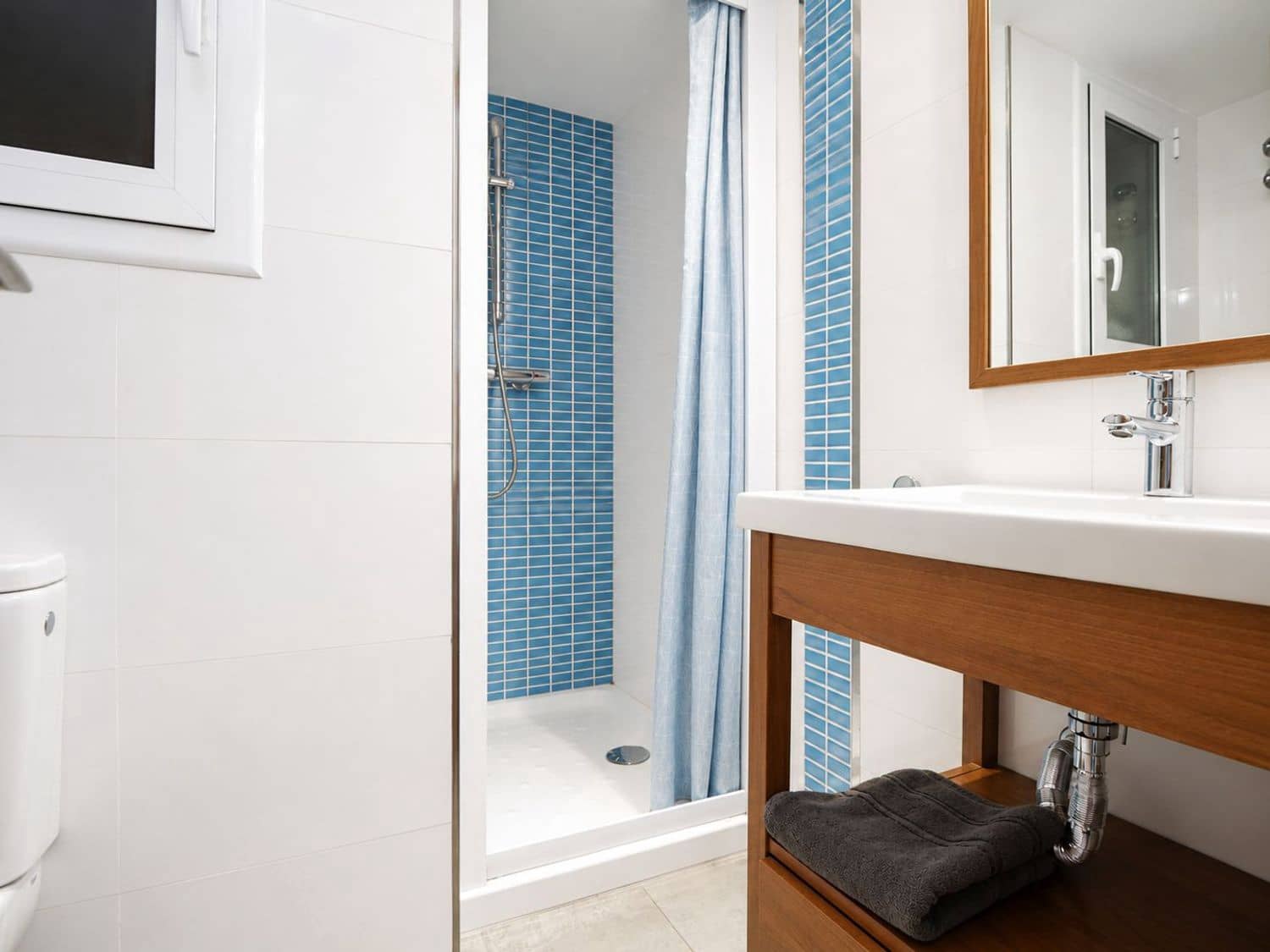 2 bedroom Apartment for sale in Blanes with pool garage - € 385,000 (Ref: 9861164)