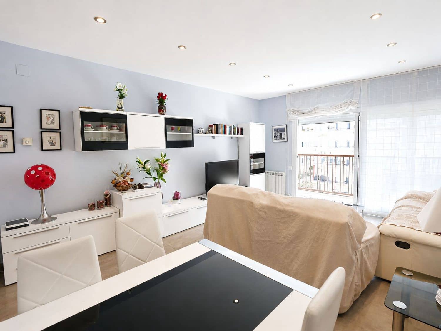 2 bedroom Apartment for sale in Blanes with pool garage - € 385,000 (Ref: 9861164)