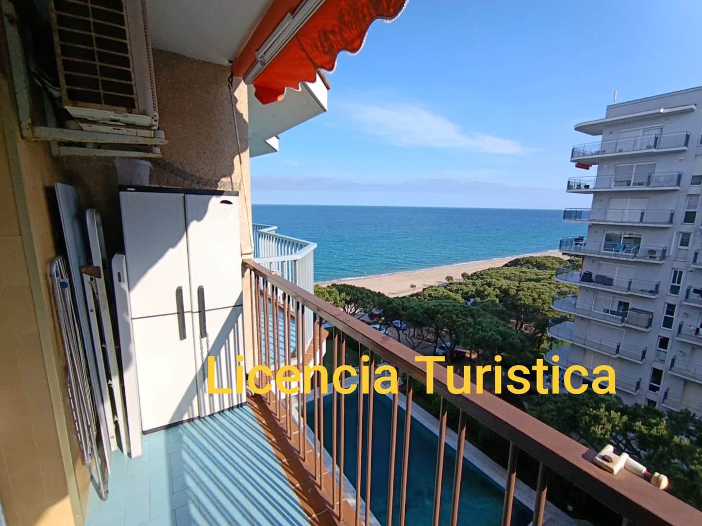 2 bedroom Apartment for sale in Blanes with pool garage - € 385,000 (Ref: 9861164)