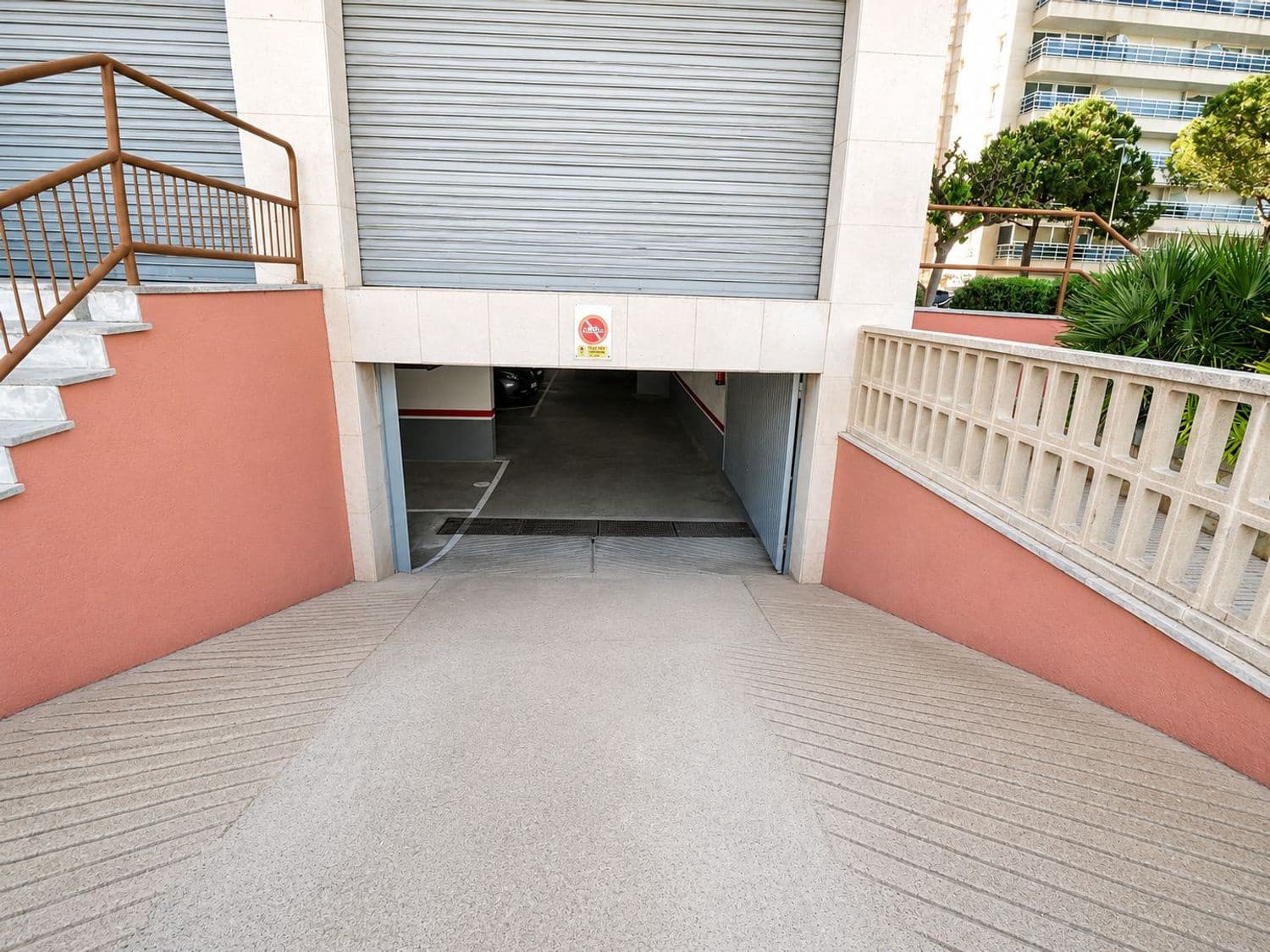 2 bedroom Apartment for sale in Blanes with pool garage - € 385,000 (Ref: 9861164)
