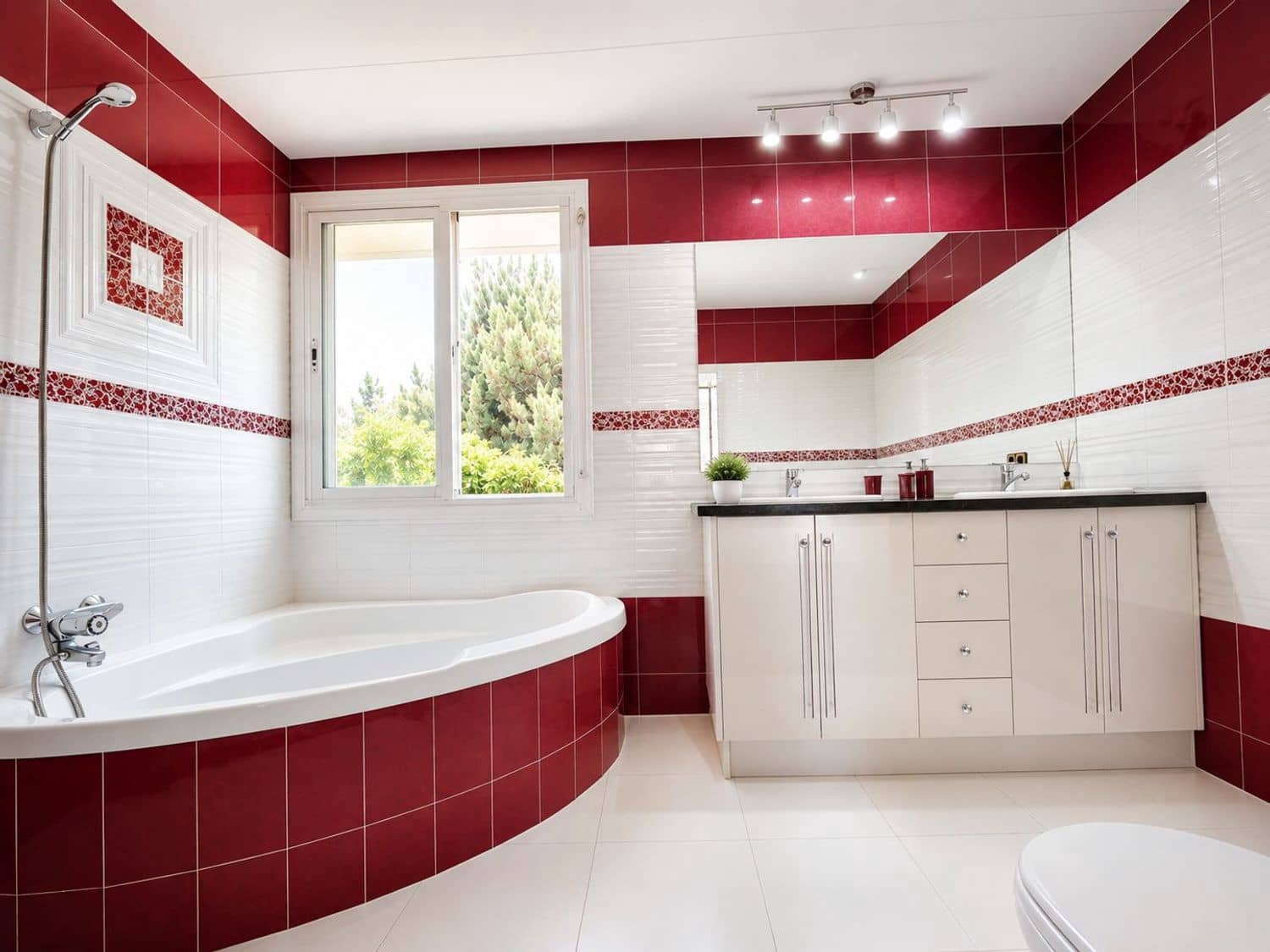 6 soverom Villa til salgs i Blanes med svømmebasseng garasje - € 1 400 000 (Ref: 9883406)