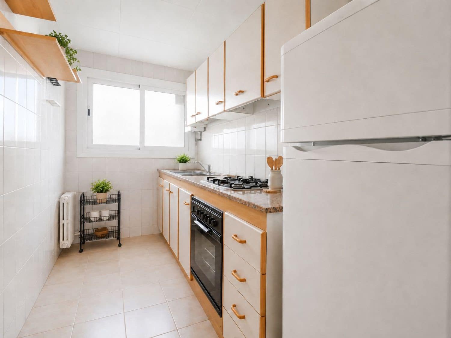 4 makuuhuone Omakotitalo myytävänä paikassa Blanes mukana 
autotalli - 329 000 € (Ref: 9885192)