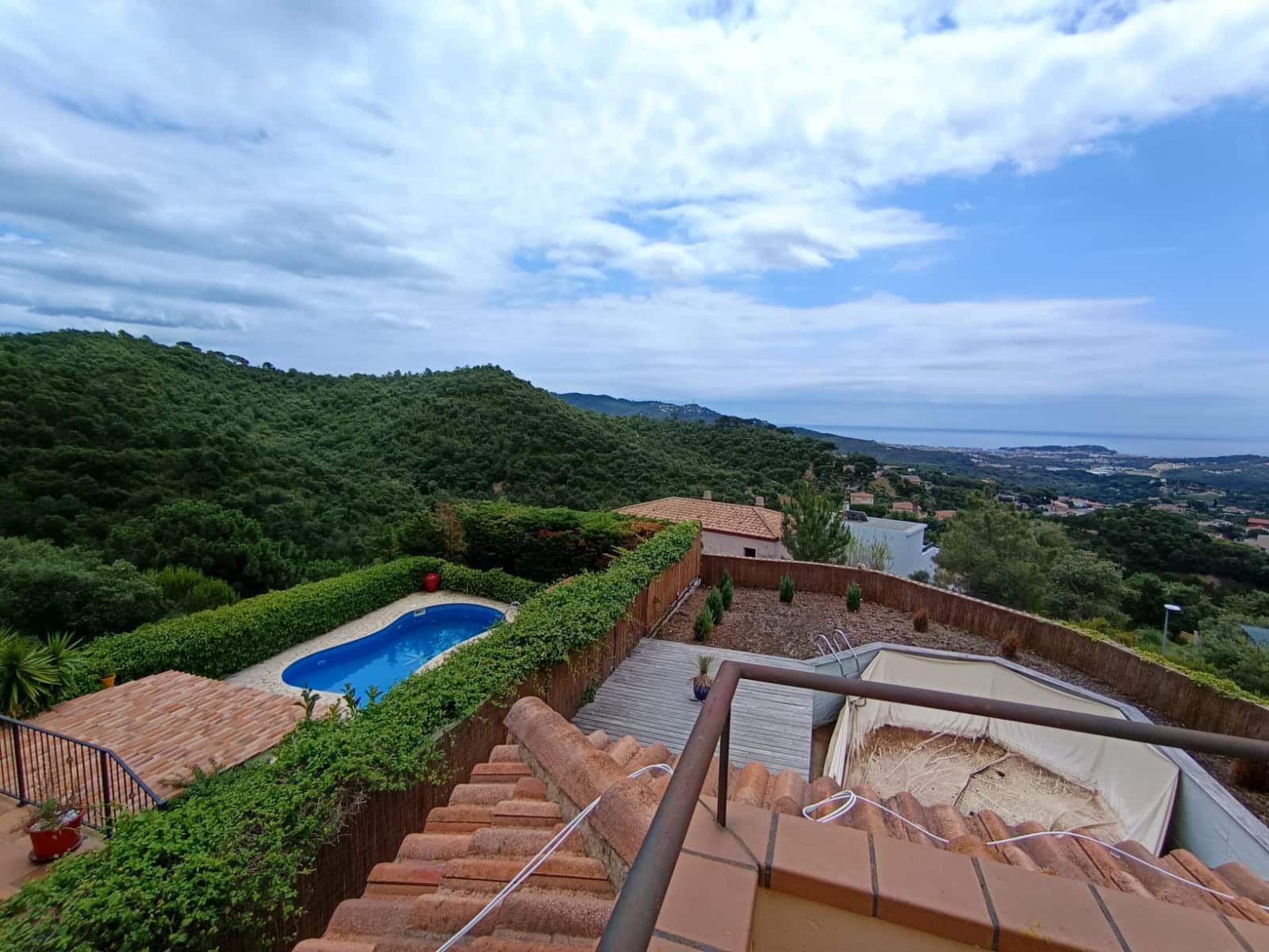 4 bedroom Villa for sale in Lloret de Mar with pool garage - € 440,000 (Ref: 9894899)