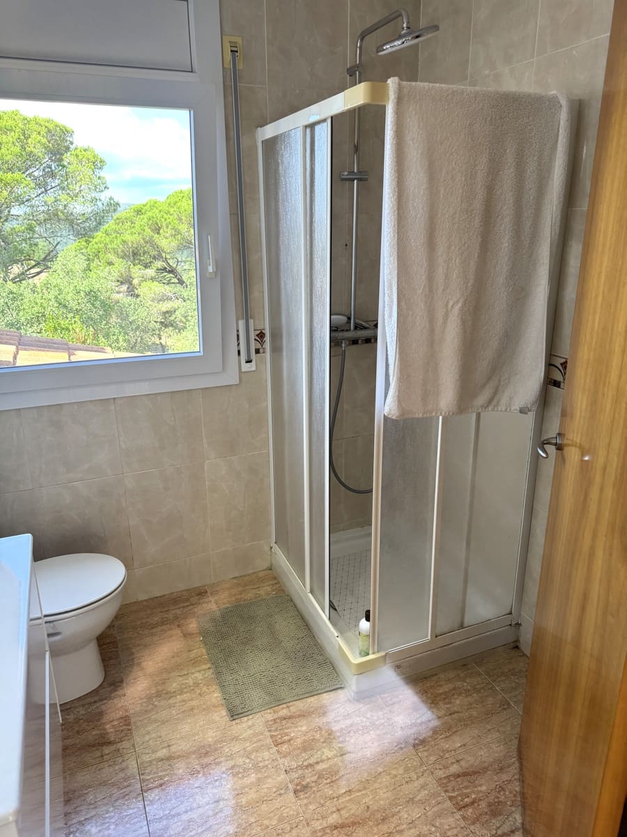 4 bedroom Villa for sale in Lloret de Mar with pool garage - € 440,000 (Ref: 9894899)