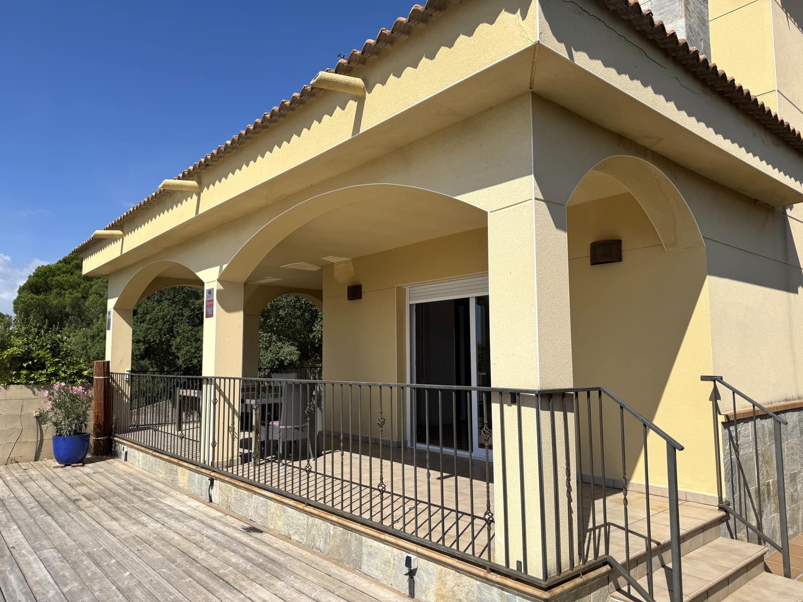 4 bedroom Villa for sale in Lloret de Mar with pool garage - € 440,000 (Ref: 9894899)