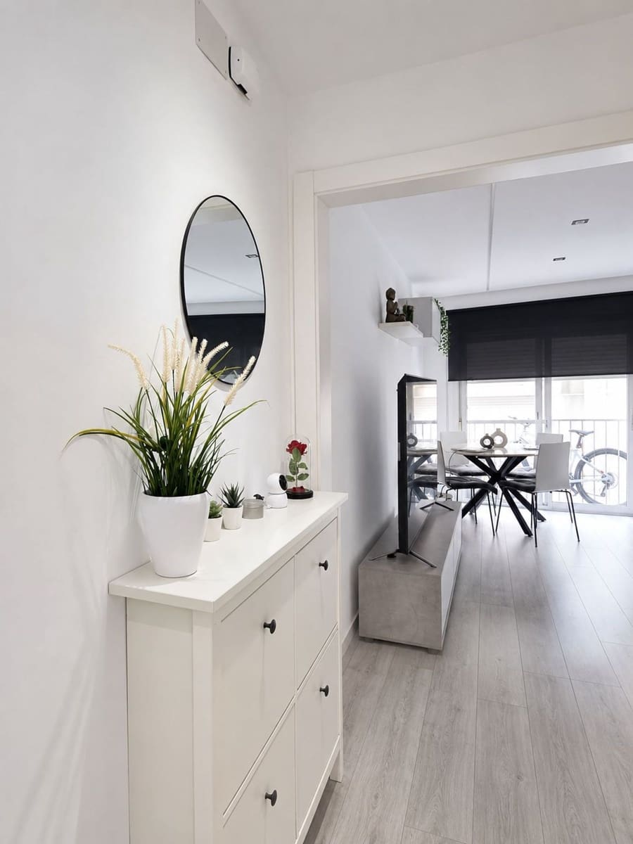 Apartamento de 3 habitaciones en Blanes en venta - 240.000 € (Ref: 9895235)