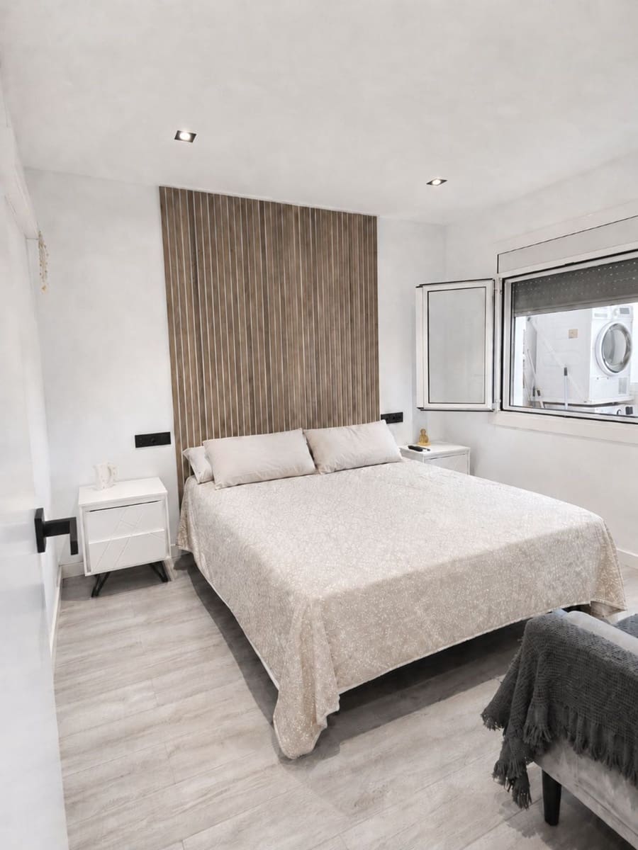 Apartamento de 3 habitaciones en Blanes en venta - 240.000 € (Ref: 9895235)