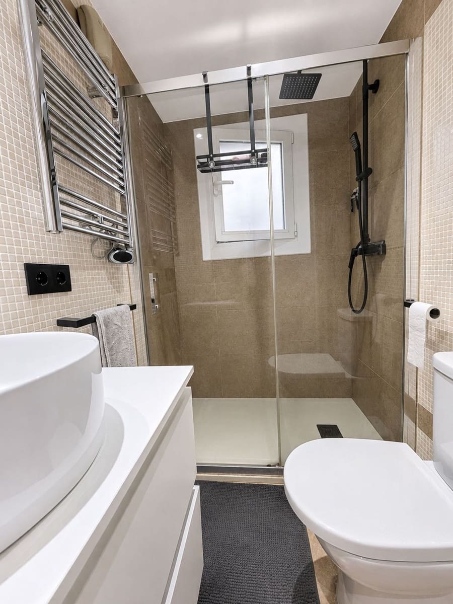 Apartamento de 3 habitaciones en Blanes en venta - 240.000 € (Ref: 9895235)