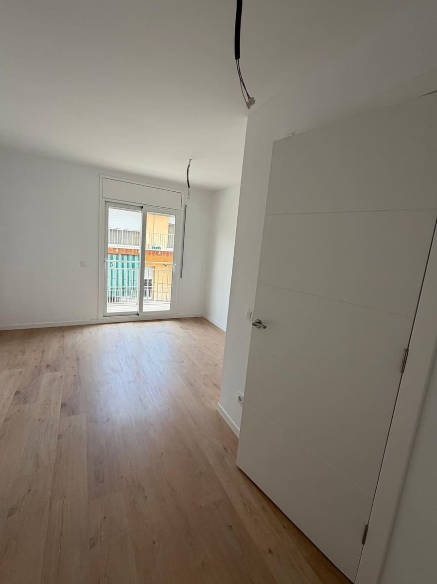 3 quarto Apartamento para venda em Blanes - 228 000 € (Ref: 9902069)
