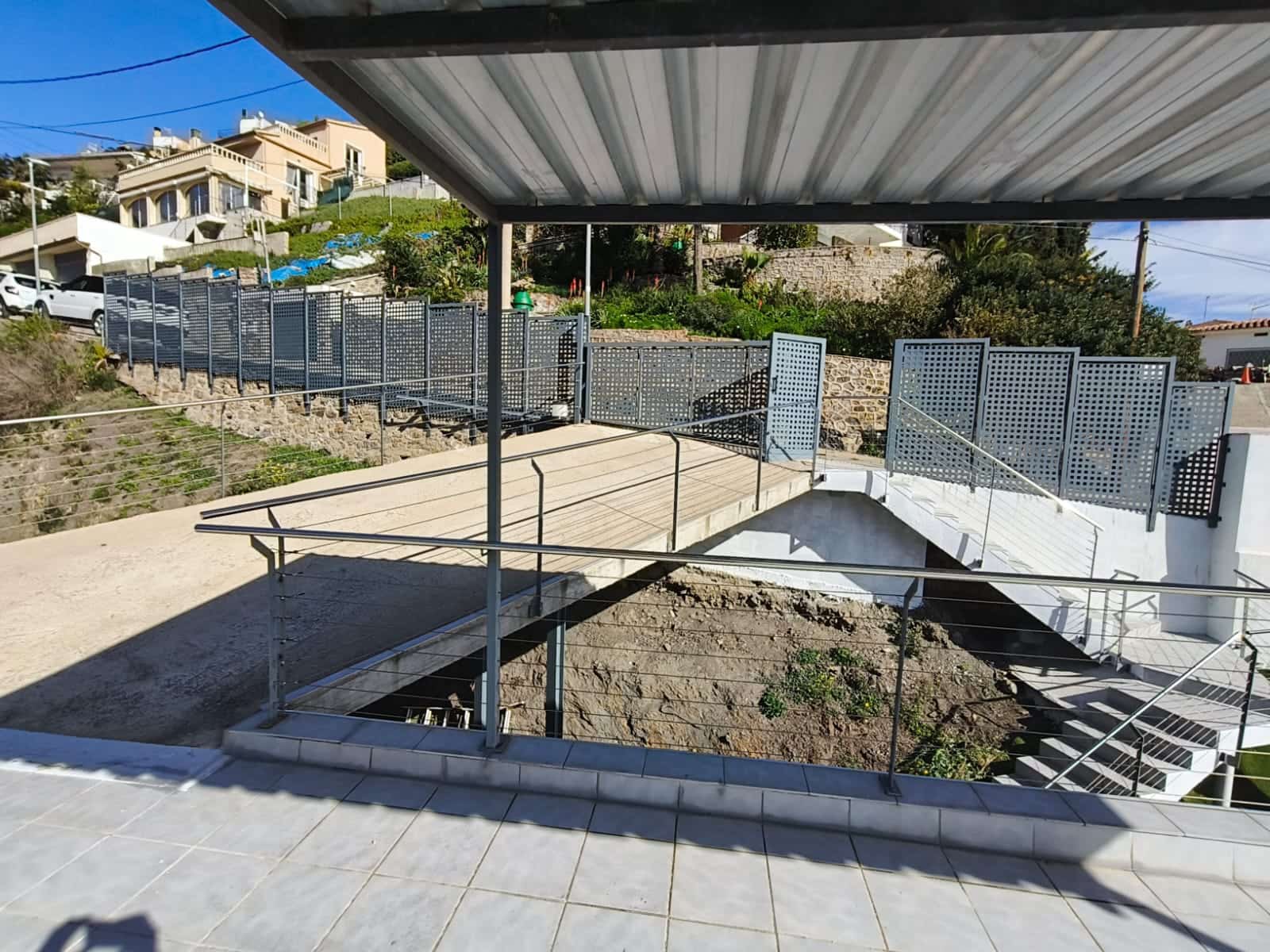 3 chambre Villa/Maison Semi-Mitoyenne à vendre à Santa Susanna avec piscine garage - 360 000 € (Ref: 9954551)