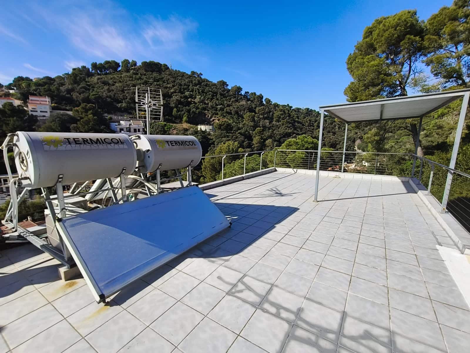 3 chambre Villa/Maison Semi-Mitoyenne à vendre à Santa Susanna avec piscine garage - 360 000 € (Ref: 9954551)