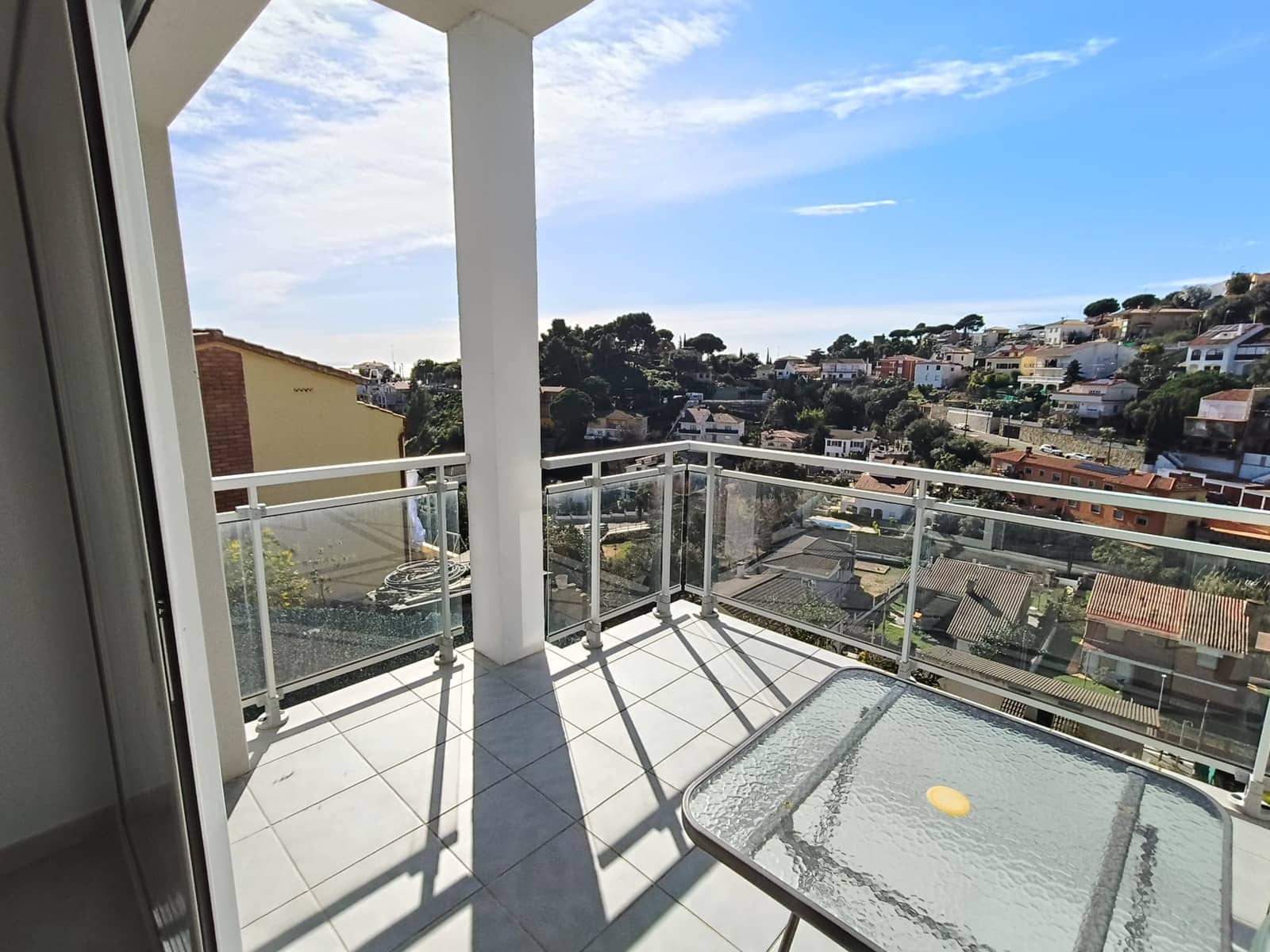 3 chambre Villa/Maison Semi-Mitoyenne à vendre à Santa Susanna avec piscine garage - 360 000 € (Ref: 9954551)