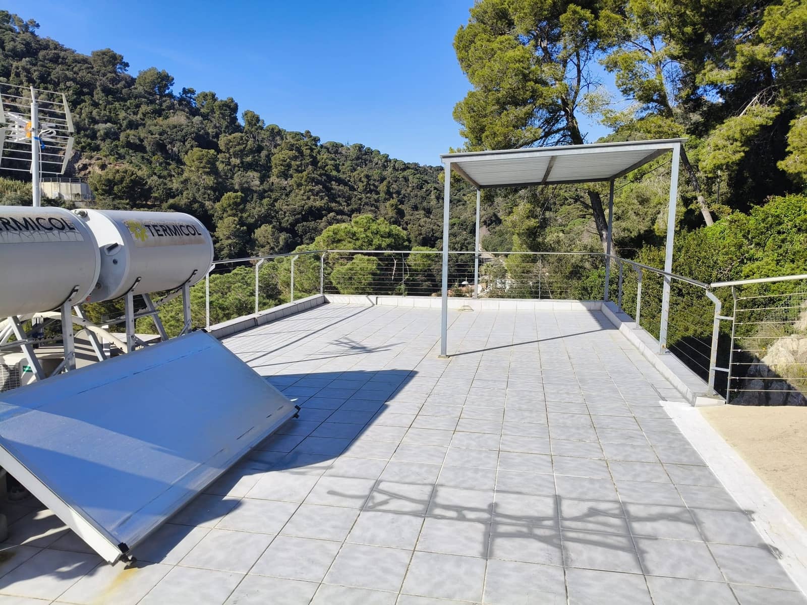 3 chambre Villa/Maison Semi-Mitoyenne à vendre à Santa Susanna avec piscine garage - 360 000 € (Ref: 9954551)
