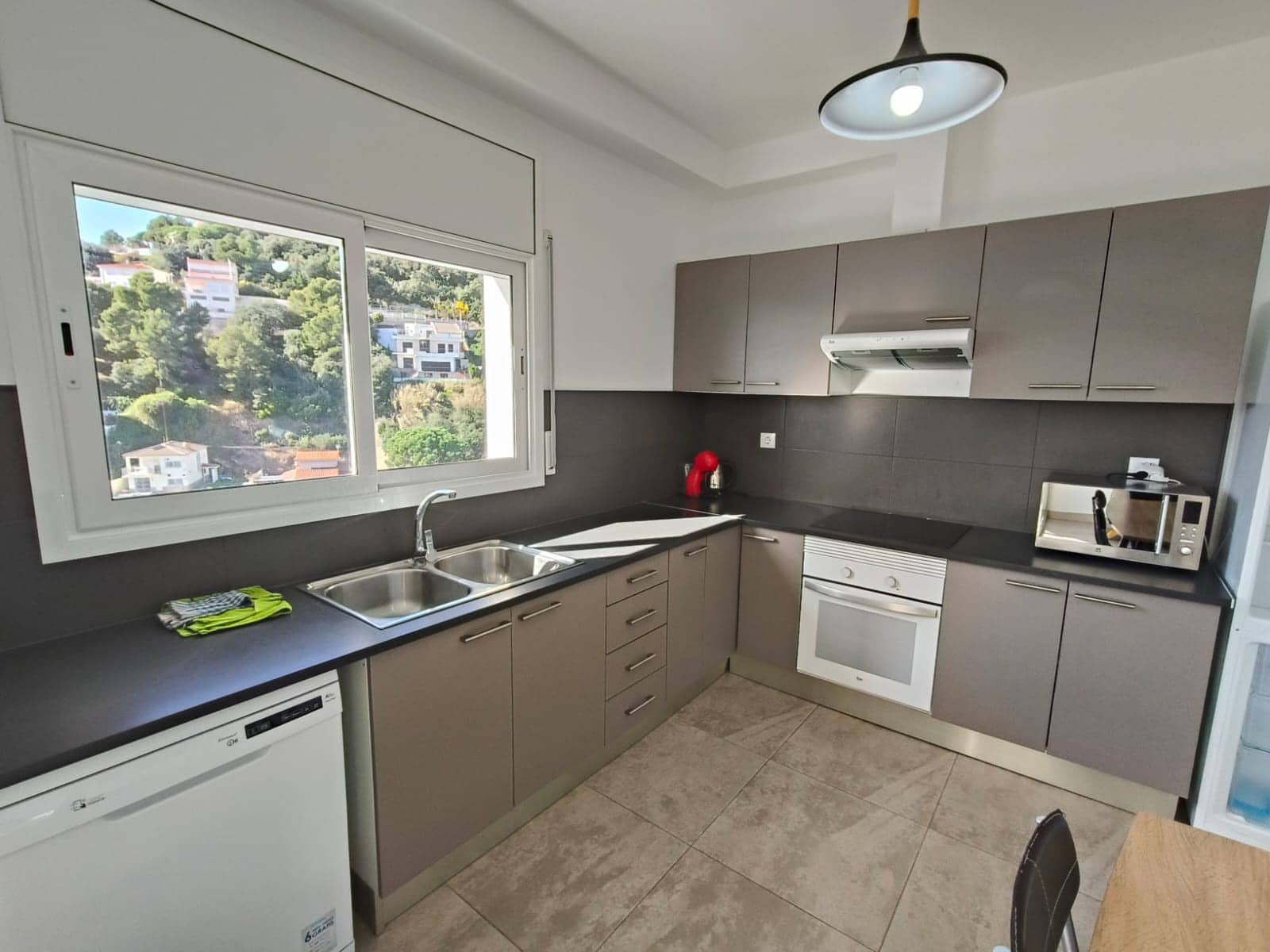 6 chambre Villa/Maison à vendre à Santa Susanna avec piscine garage - 680 000 € (Ref: 9954570)