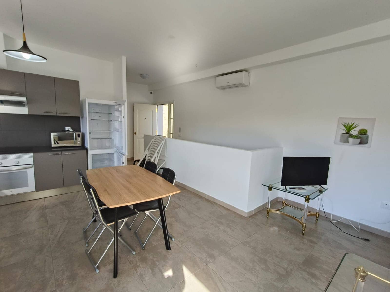 6 chambre Villa/Maison à vendre à Santa Susanna avec piscine garage - 680 000 € (Ref: 9954570)