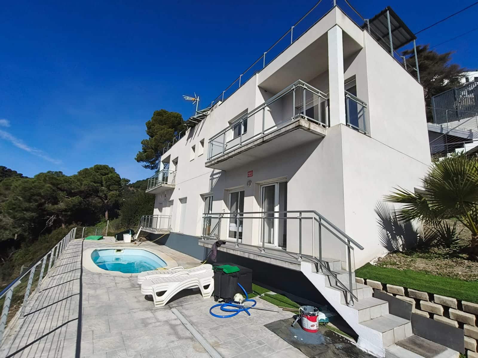 6 chambre Villa/Maison à vendre à Santa Susanna avec piscine garage - 680 000 € (Ref: 9954570)