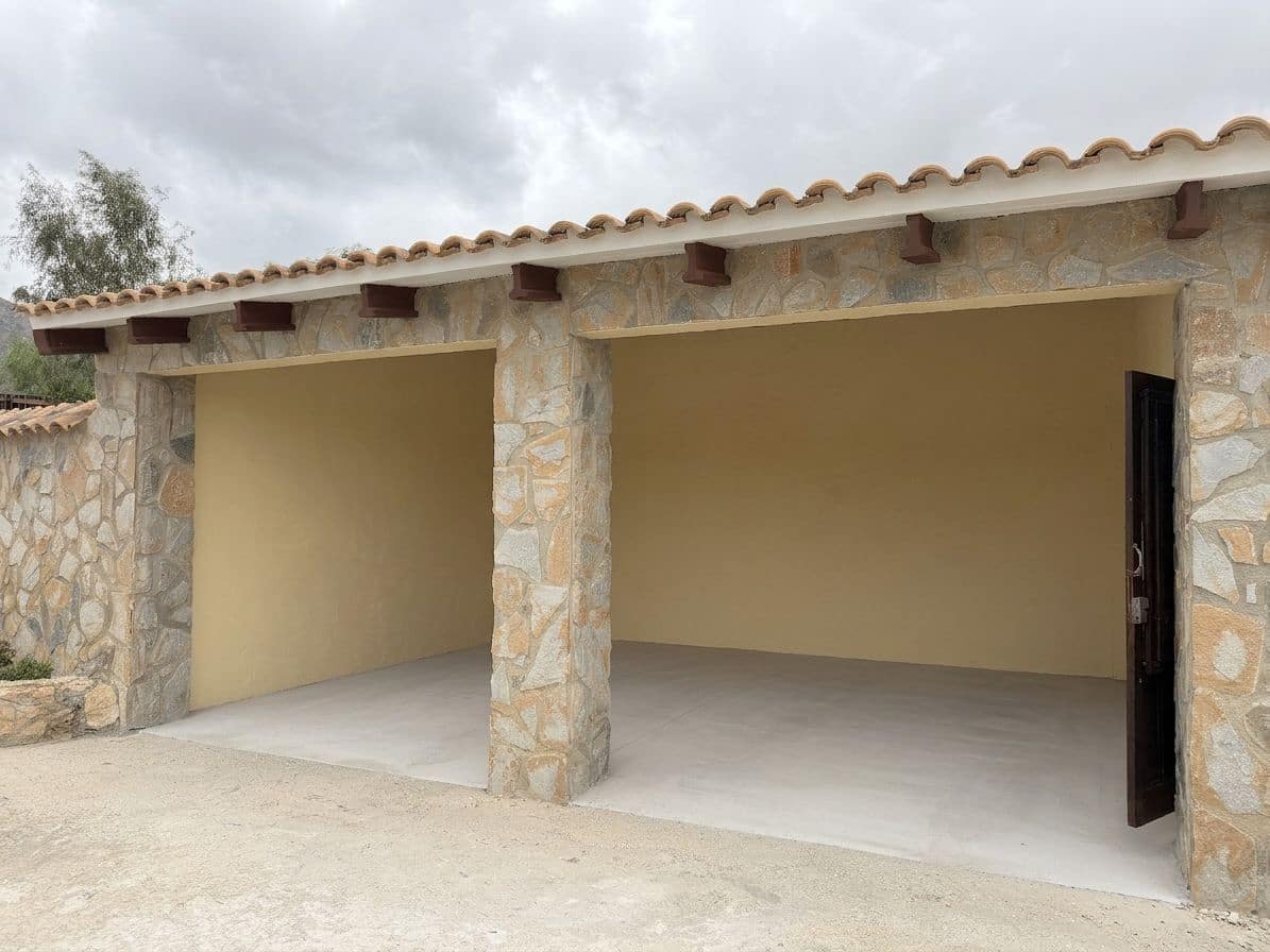 Chalet de 5 habitaciones en Barinas en venta con piscina garaje - 472.000 € (Ref: 10173147)