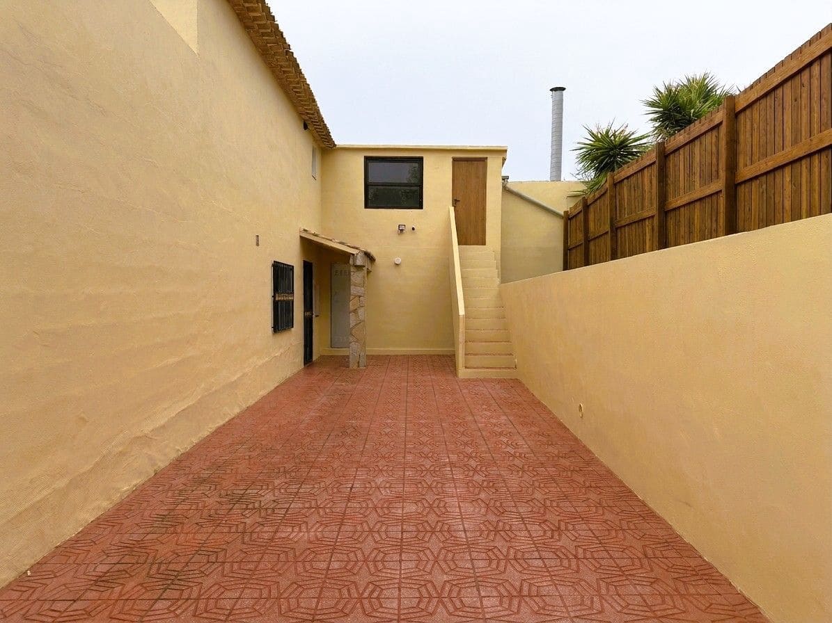 Chalet de 5 habitaciones en Barinas en venta con piscina garaje - 472.000 € (Ref: 10173147)
